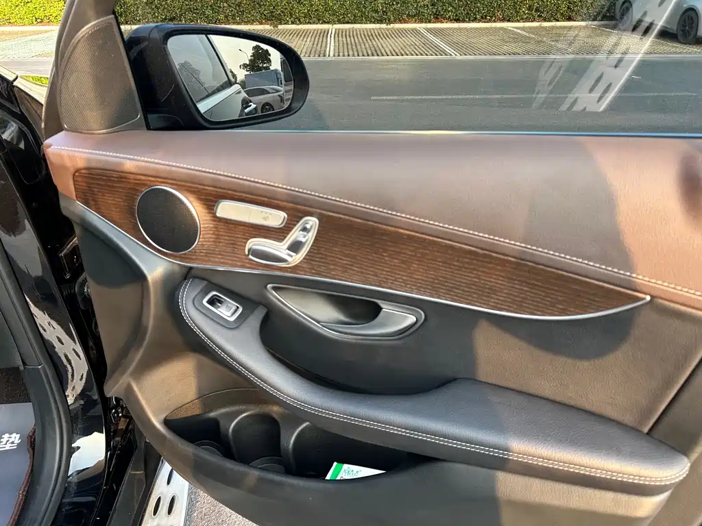 Mercedes-Benz GLC — миниатюра 22