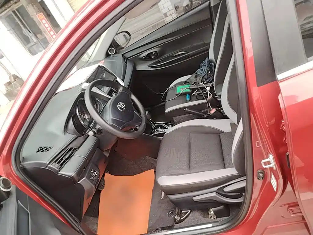 Toyota Yaris L — миниатюра 15