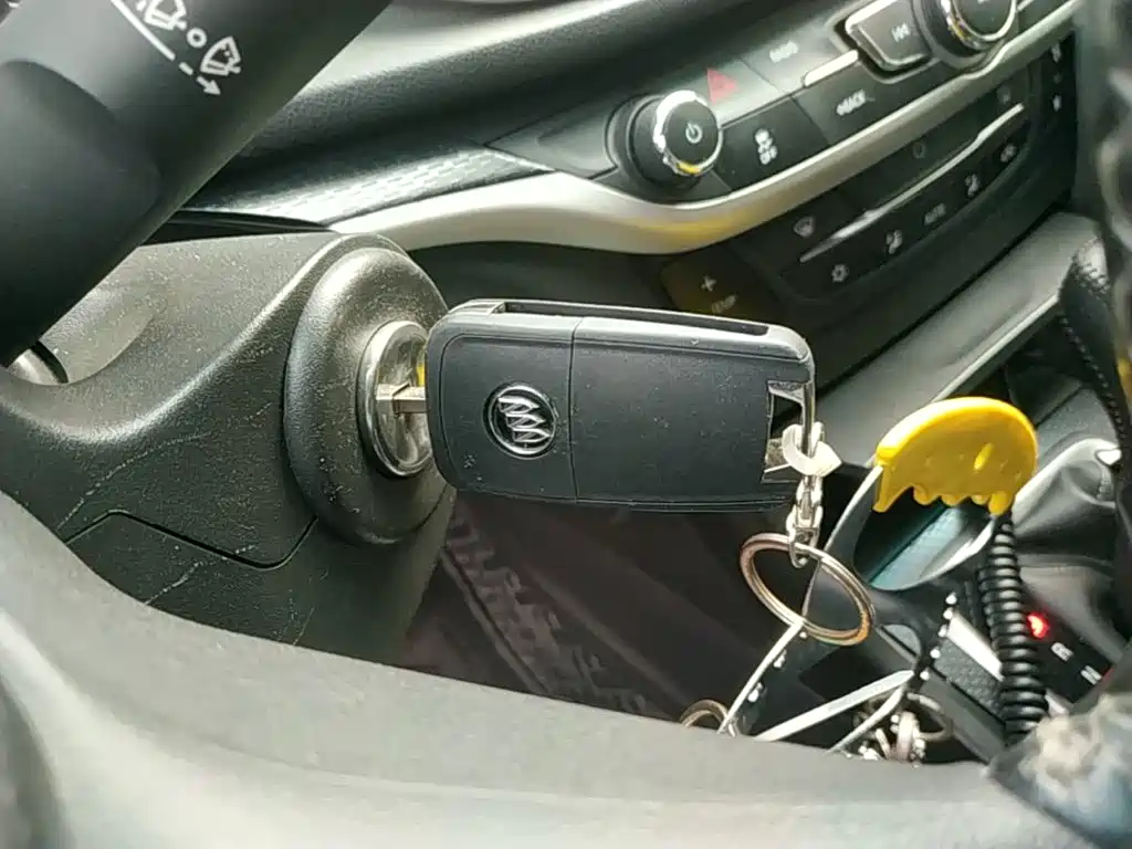 Buick Excelle — миниатюра 9