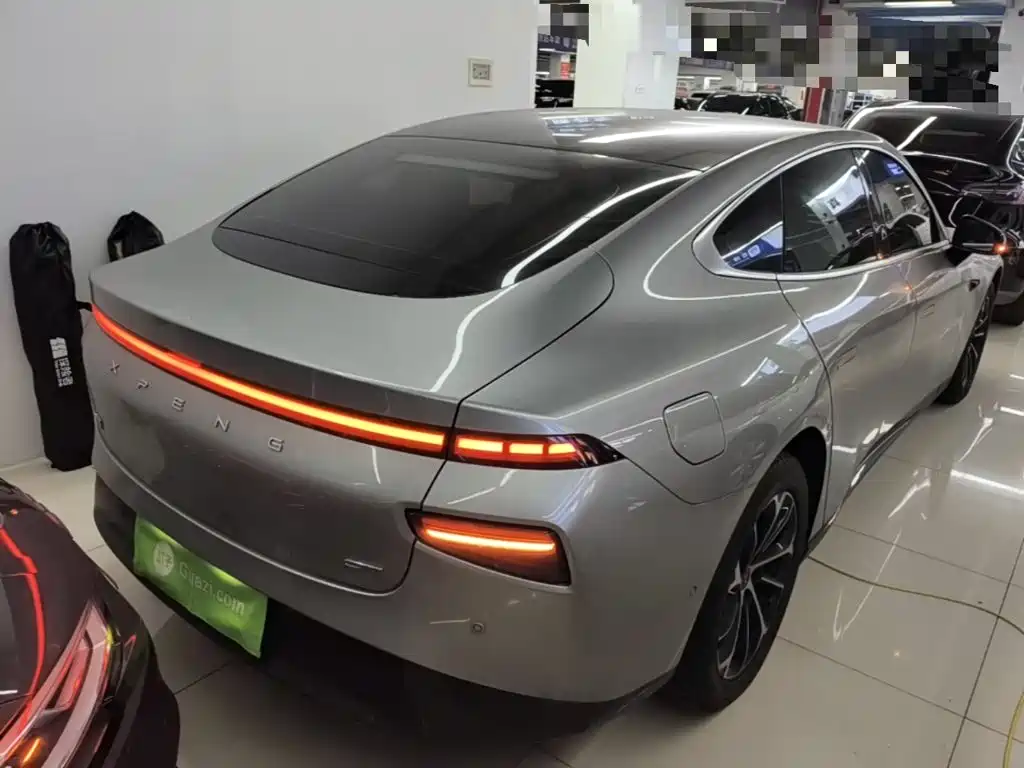 XPeng P7 — миниатюра 7