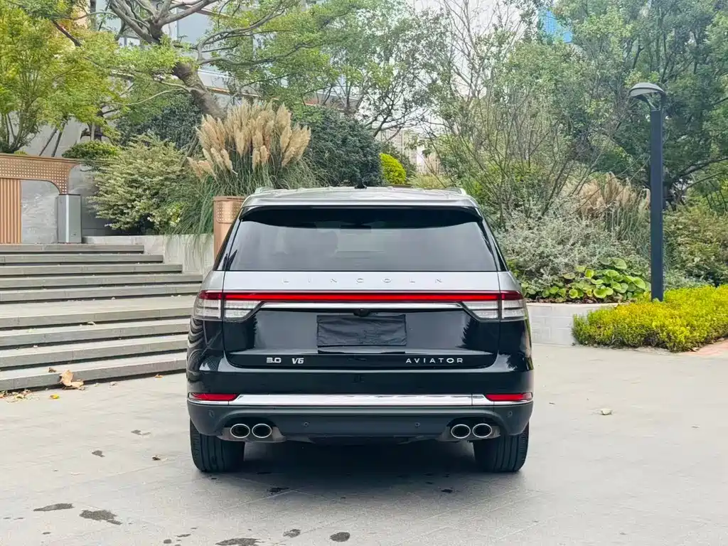 Lincoln Aviator — миниатюра 13