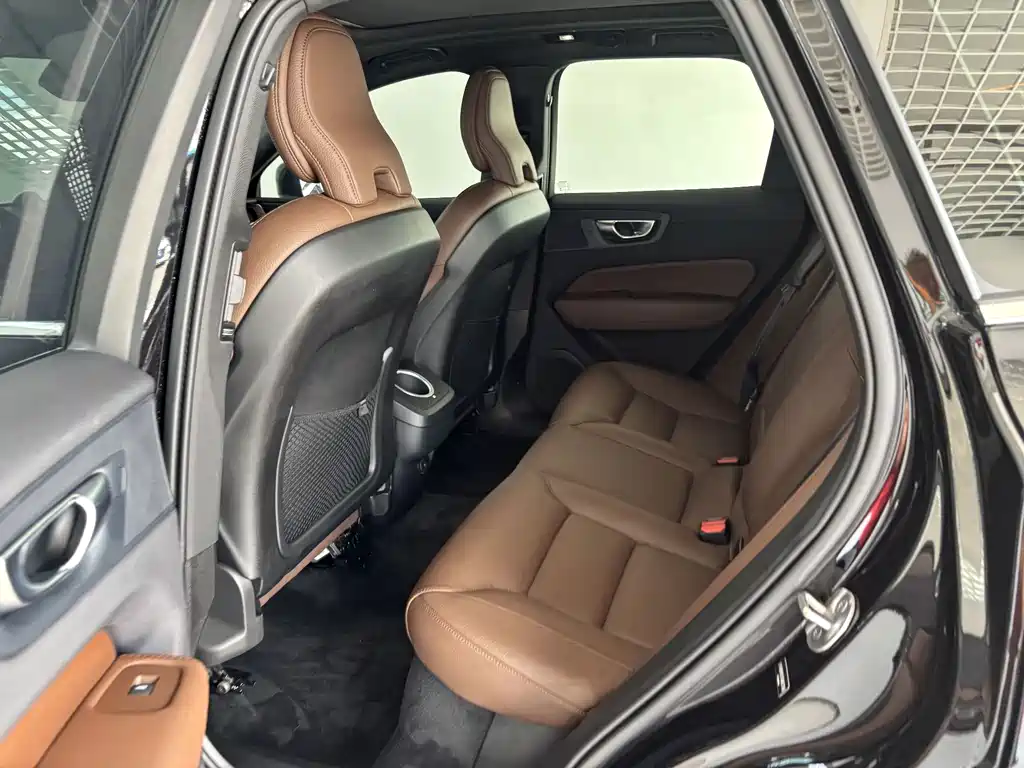 Volvo XC60 — миниатюра 23