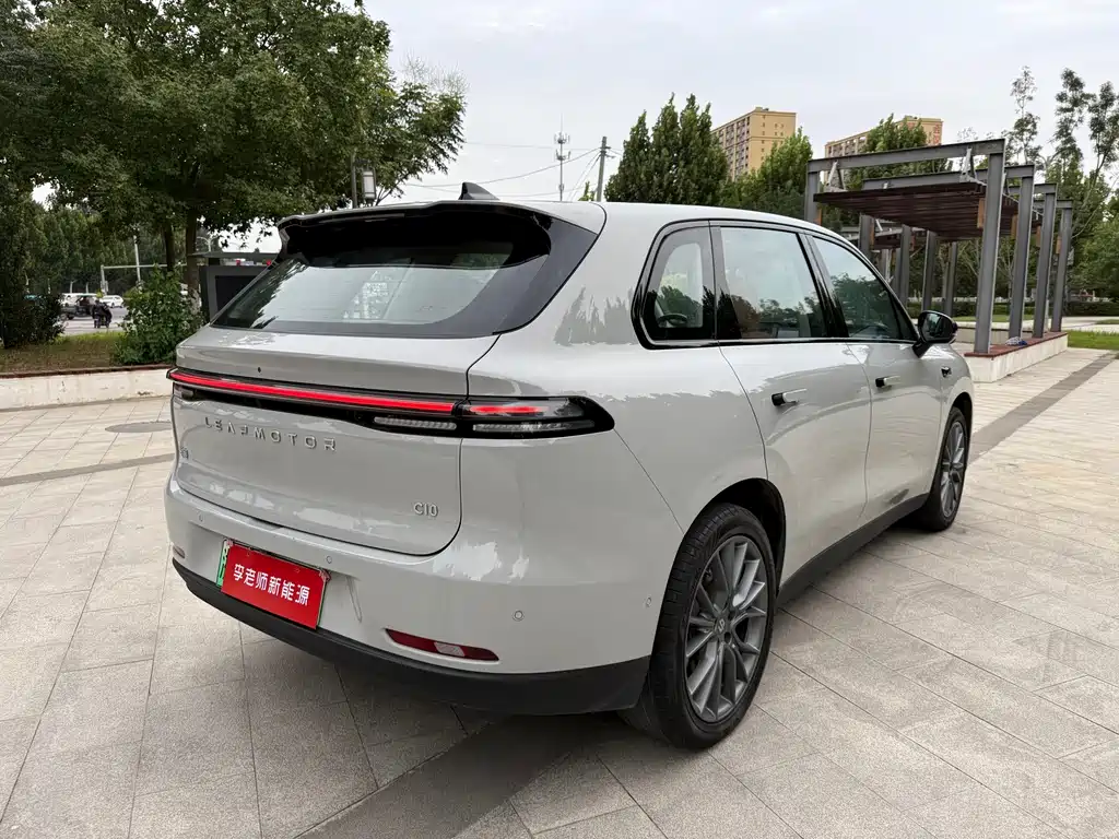 Leapmotor Leapmotor C10 — миниатюра 5