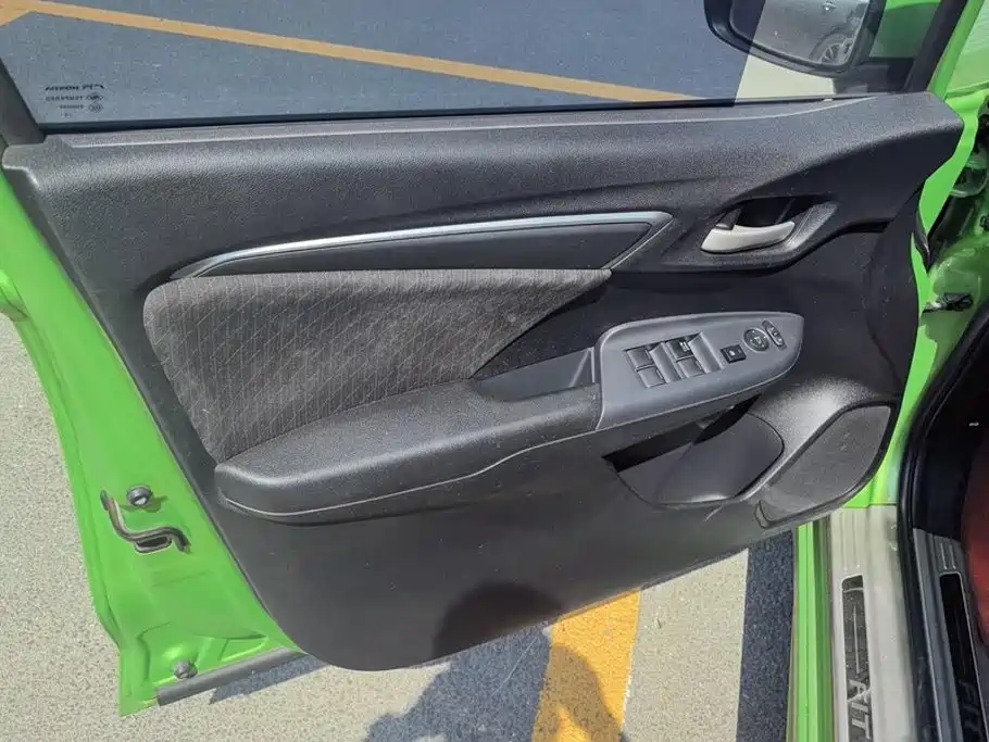 Honda Fit — миниатюра 7