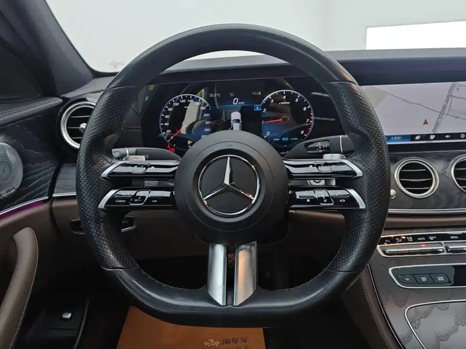 Mercedes-Benz E-Class (Import) — миниатюра 15