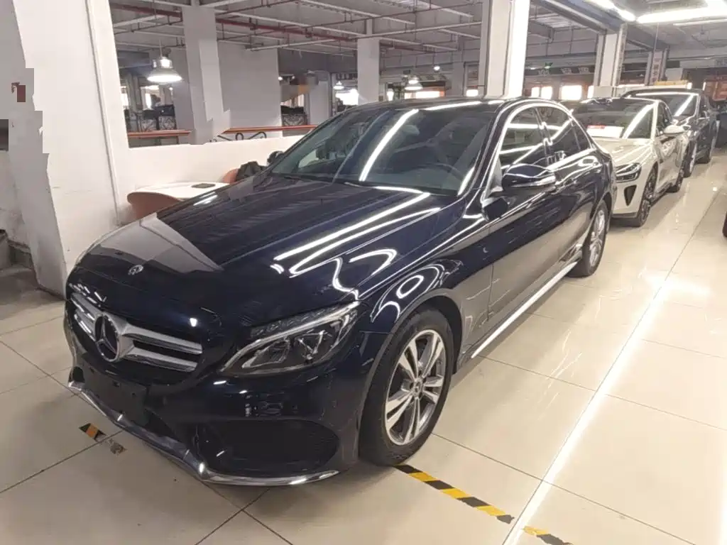 Mercedes-Benz C-Class — миниатюра 2