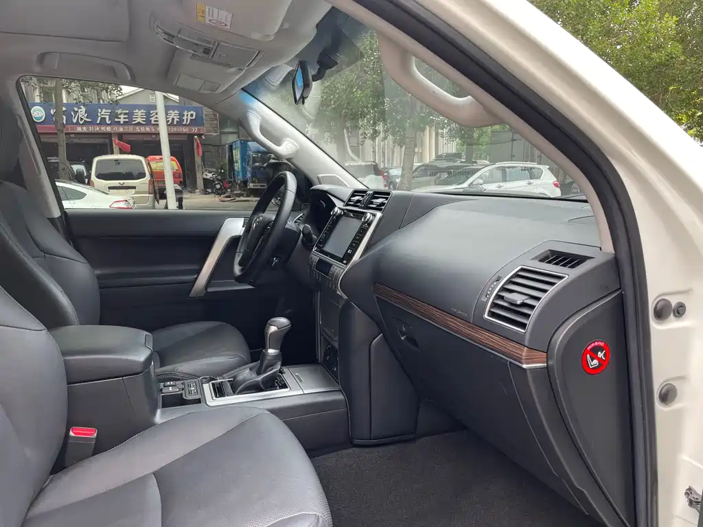 Toyota Land Cruiser Prado 2018 3.5L AT TX-L NAVI