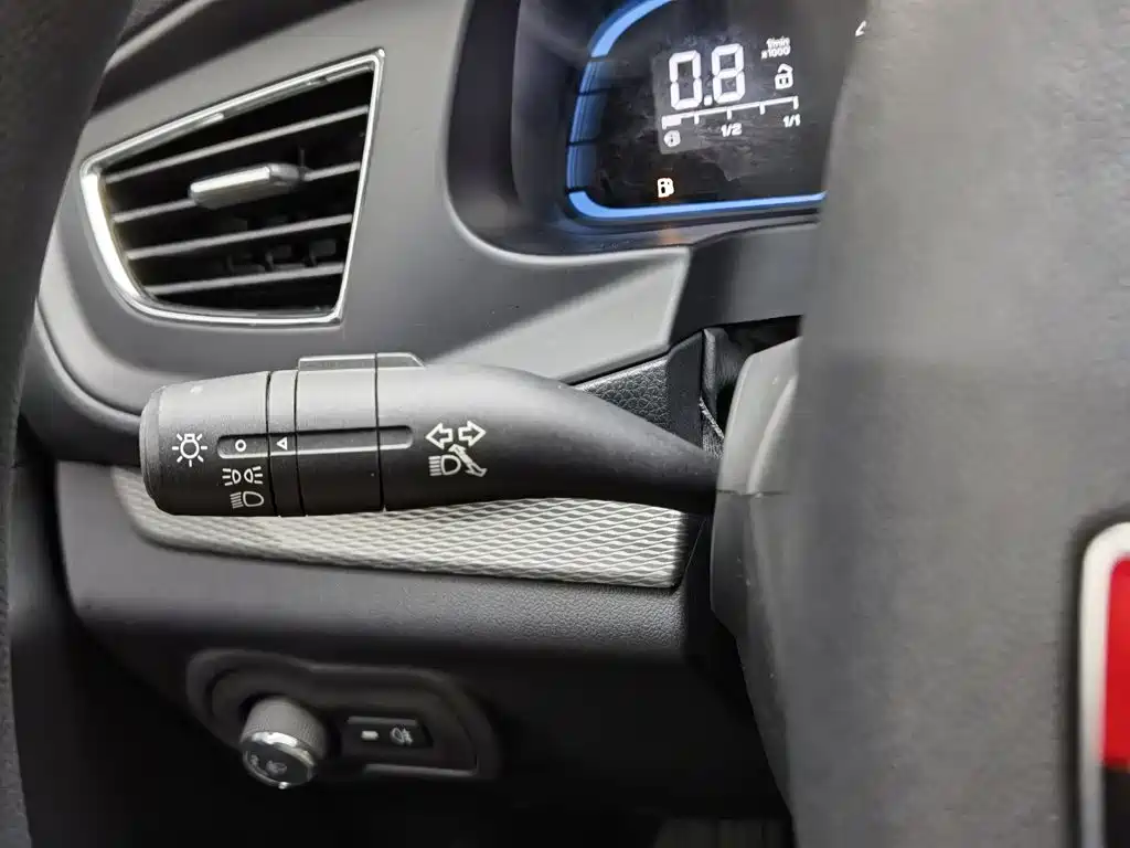 Roewe 360 — миниатюра 21