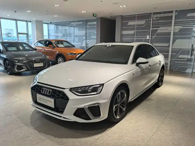 AUDI A4L 2020