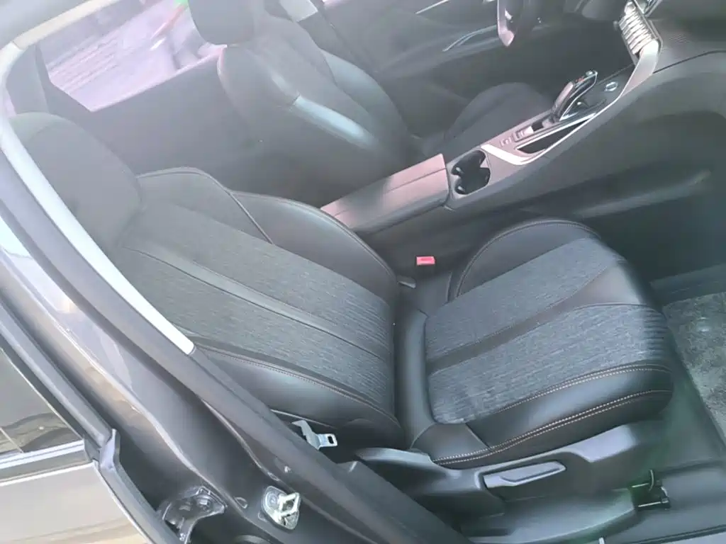 Peugeot 4008 — миниатюра 25