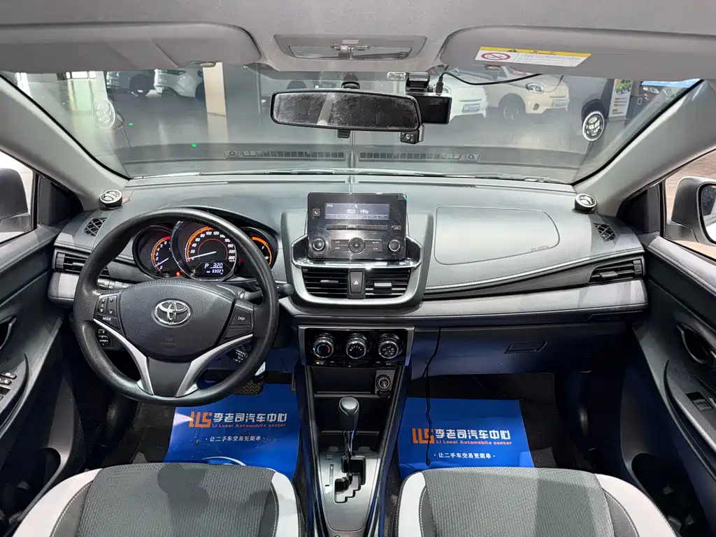 Toyota Yaris L — миниатюра 8