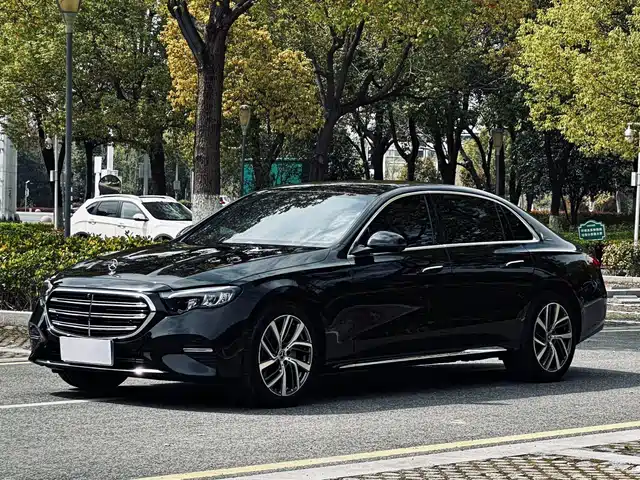 Mercedes-Benz E-Class 2026 E 300 L — фото 1