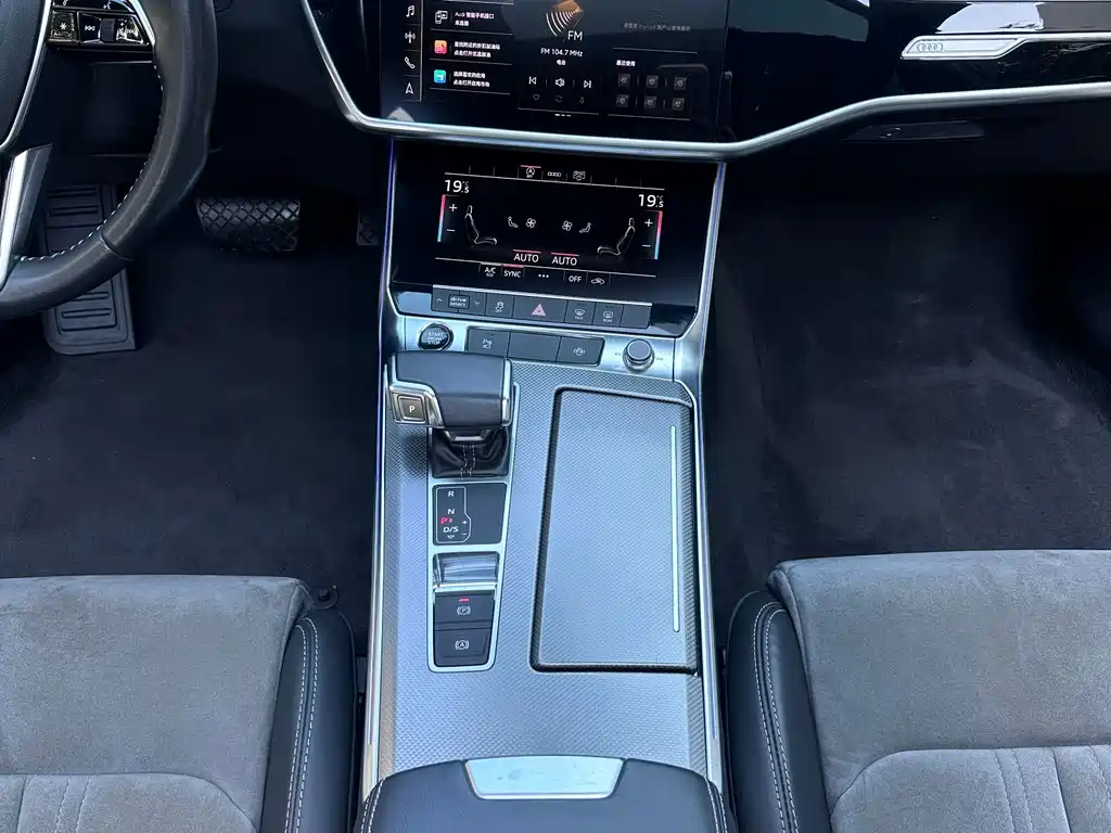 Audi A6L — миниатюра 6