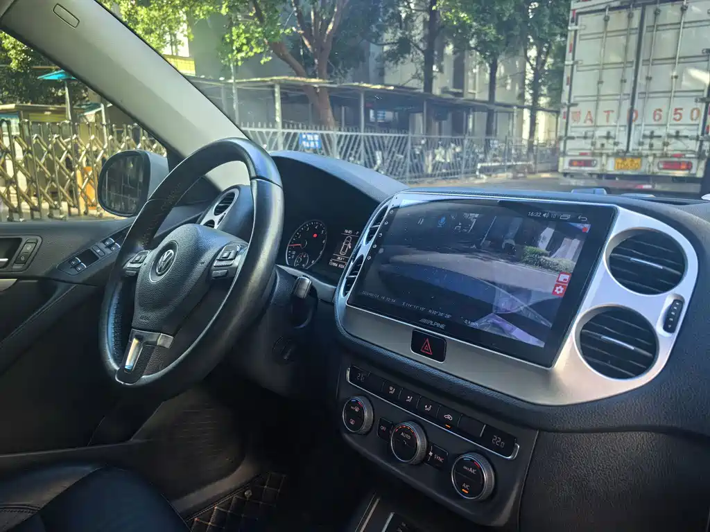 Volkswagen Tiguan — миниатюра 21