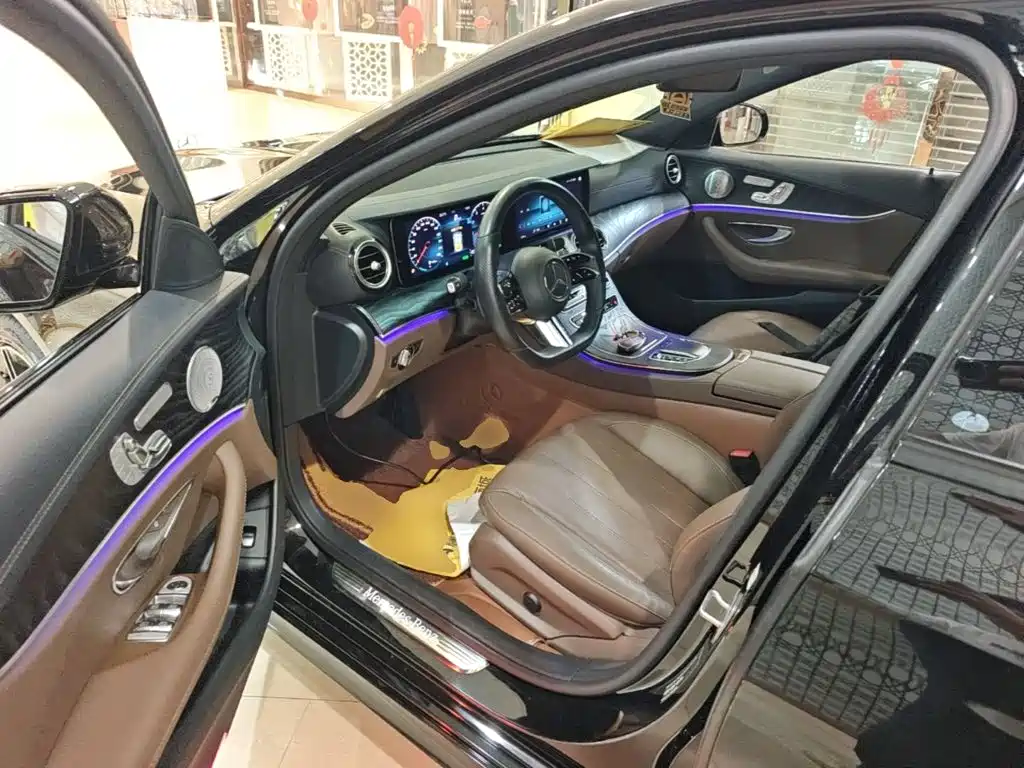 Mercedes-Benz E-Class (Import) — миниатюра 16