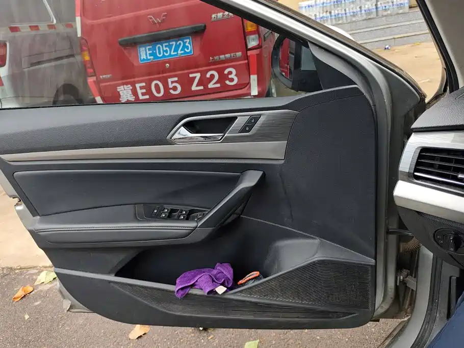 Volkswagen Lavida — миниатюра 7