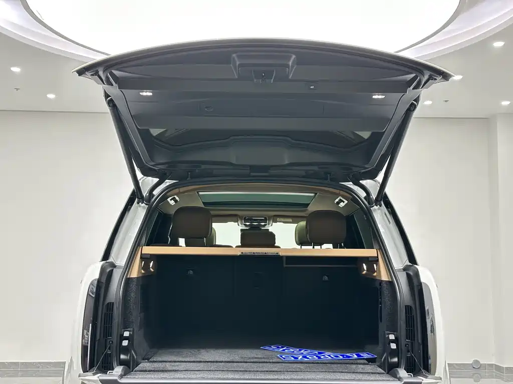 Land Rover Range Rover — миниатюра 23