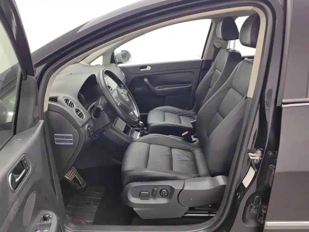 Volkswagen Golf (Import) — миниатюра 10
