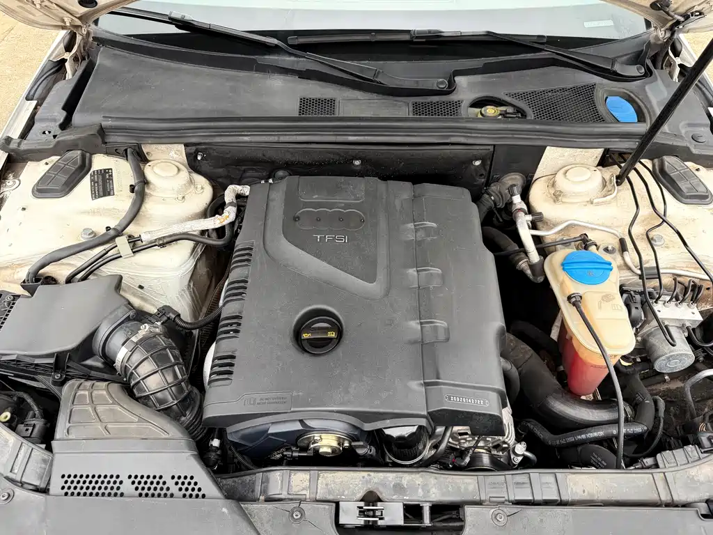 Audi A4L — миниатюра 12