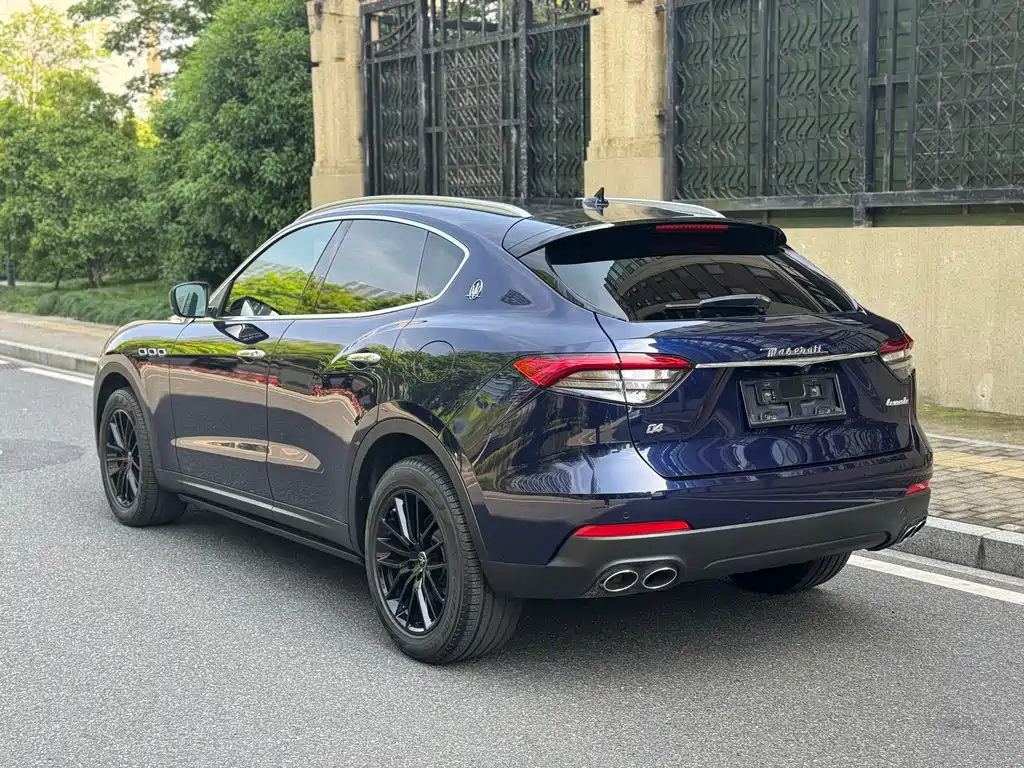 Maserati Levante — миниатюра 4