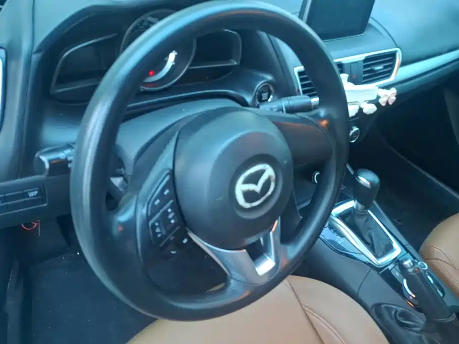 Mazda 3 Axela — миниатюра 15