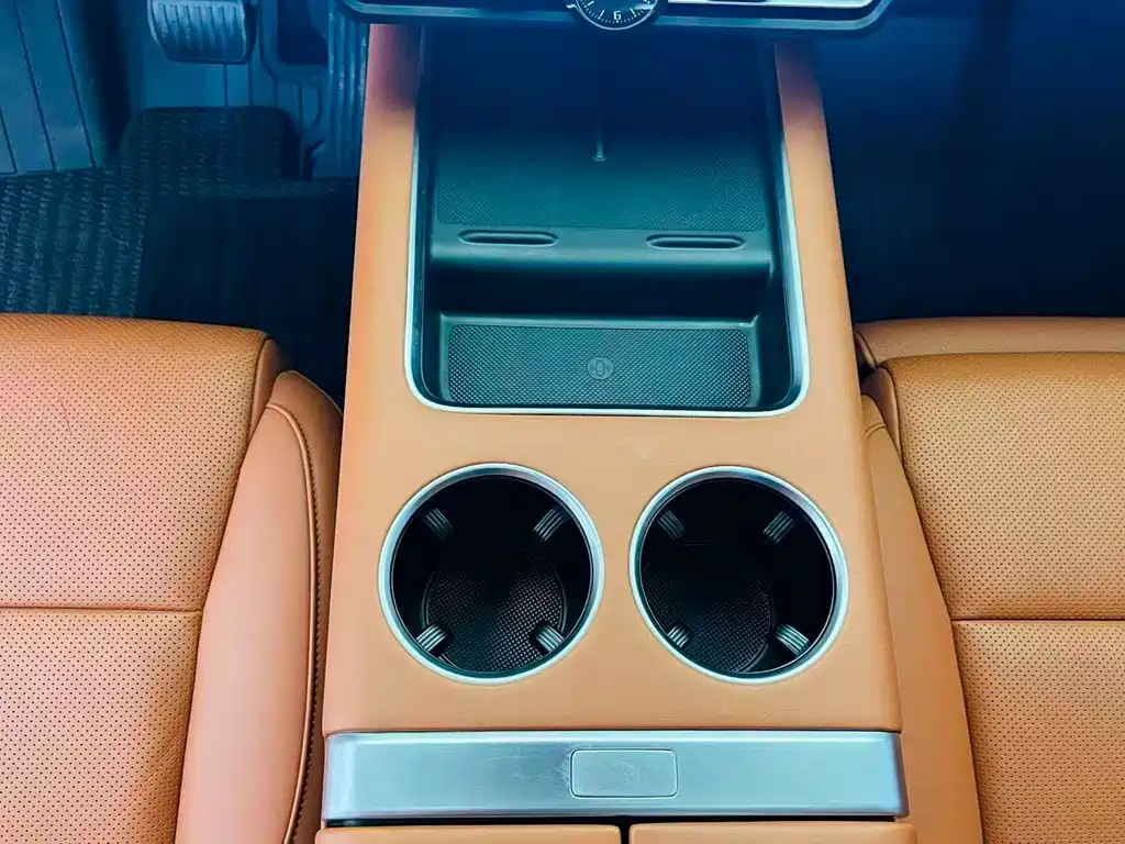 Li Auto Li L8 — миниатюра 11