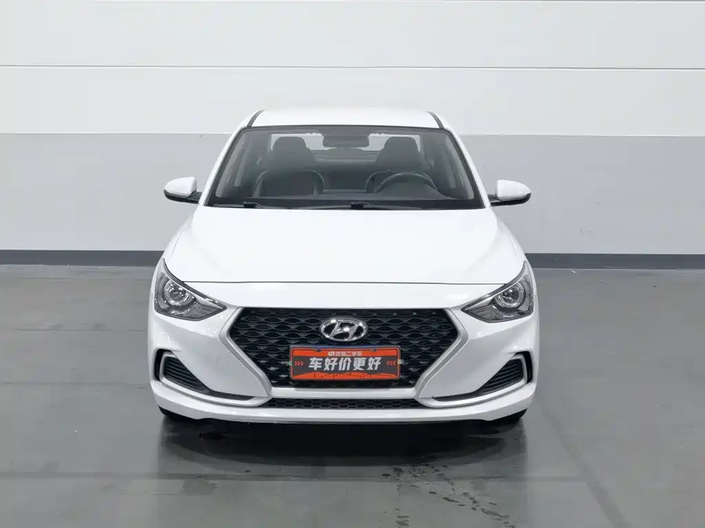 Hyundai Elantra — миниатюра 3