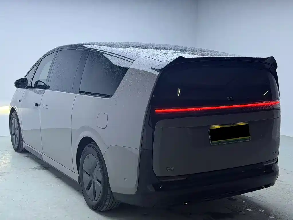Li Auto MEGA 2025 Home