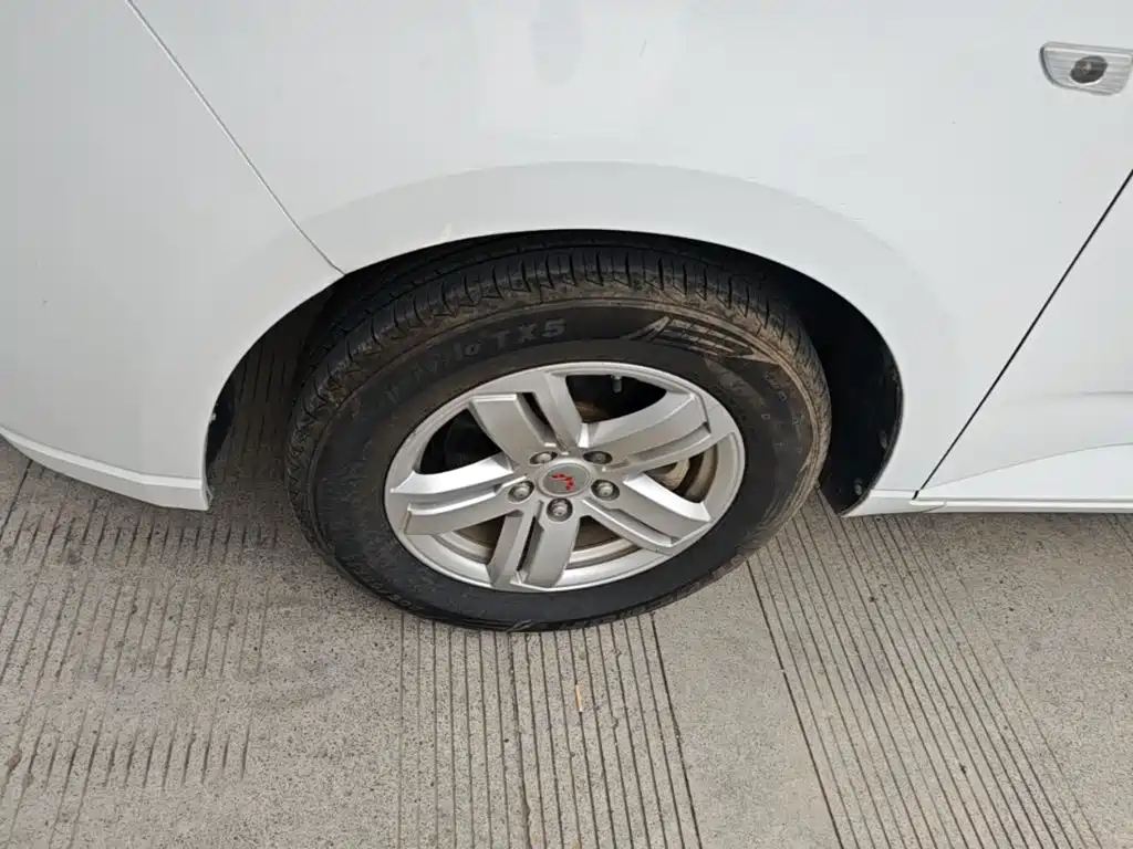 Wuling Hongguang PLUS — миниатюра 23