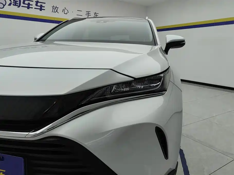 Toyota Harrier 2022 2.0L CVT