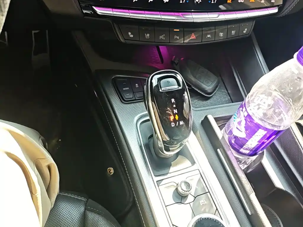 Cadillac CT5 — миниатюра 14