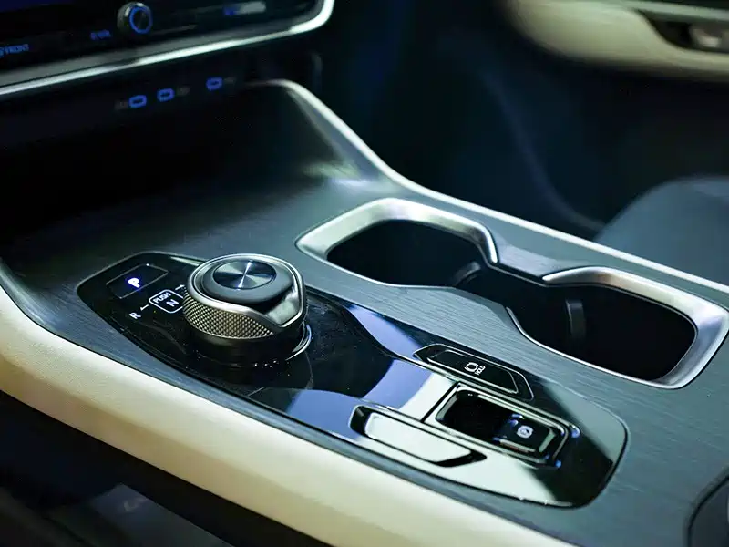 Lexus RZ — миниатюра 10