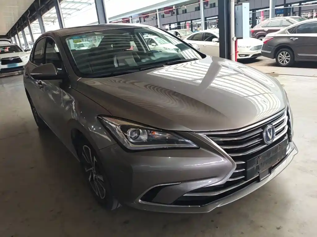 Changan Eado — миниатюра 4
