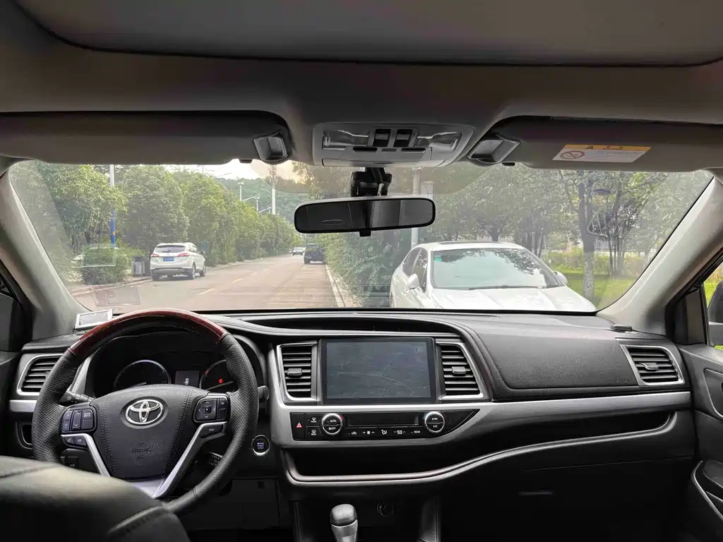 Toyota Highlander — миниатюра 22
