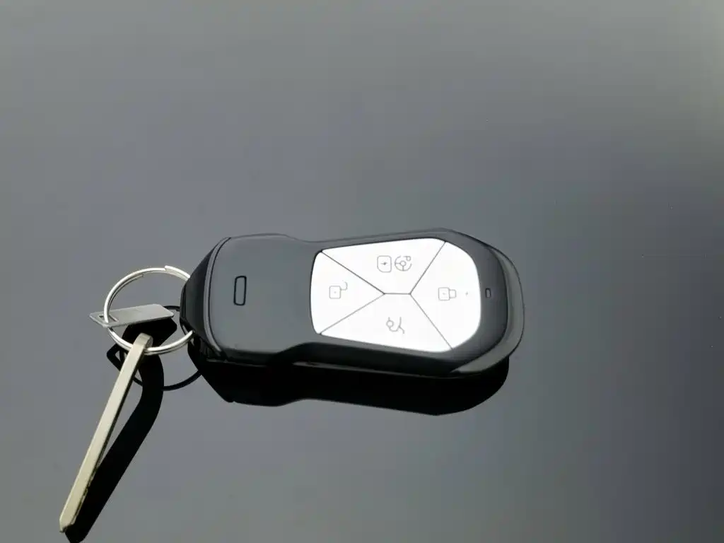 XPeng G9 — миниатюра 19
