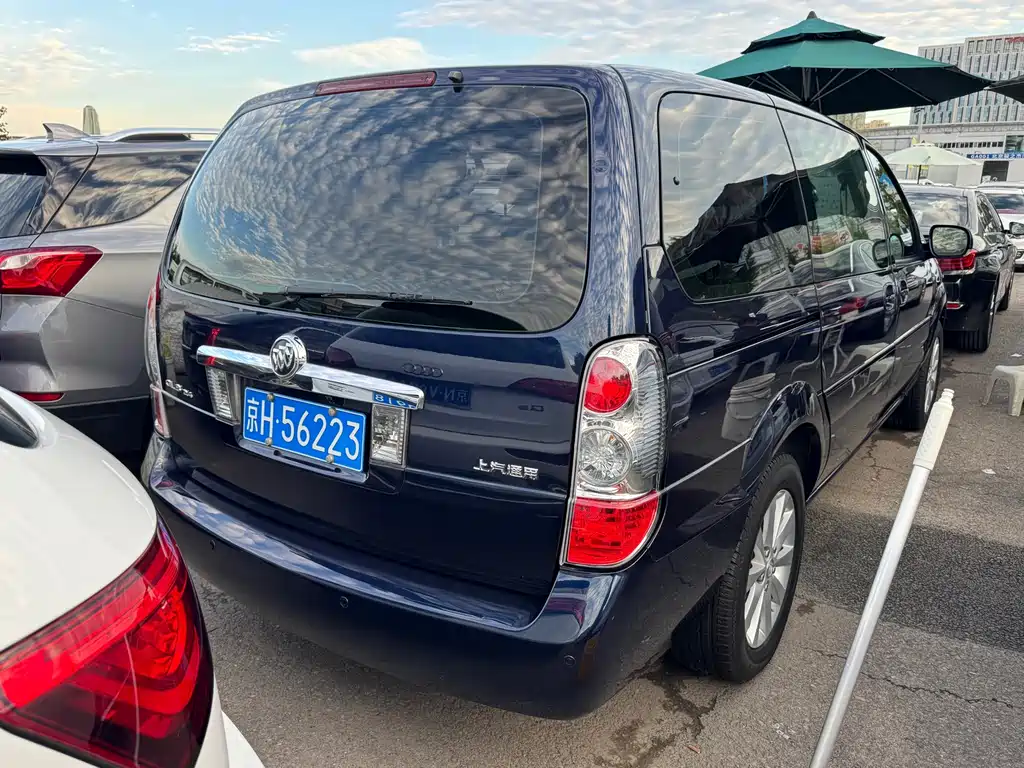Buick GL8 — миниатюра 13