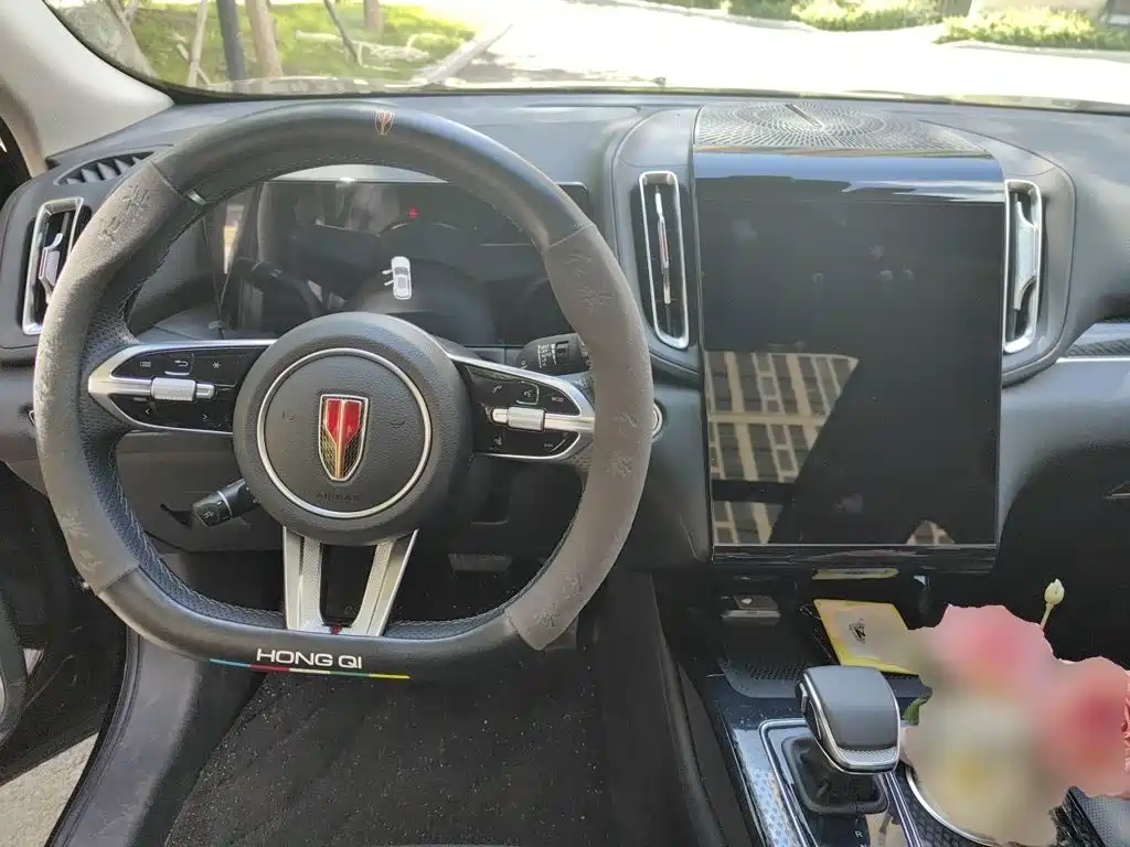Hongqi Hongqi HS3 PHEV — миниатюра 6