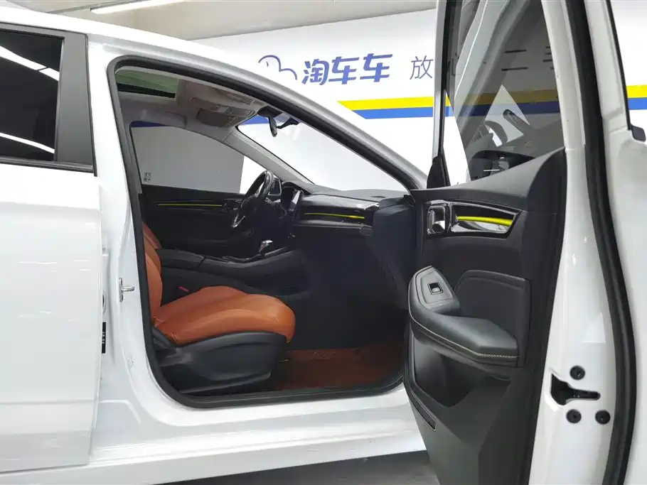 Roewe i5 2021 1.5L CVT