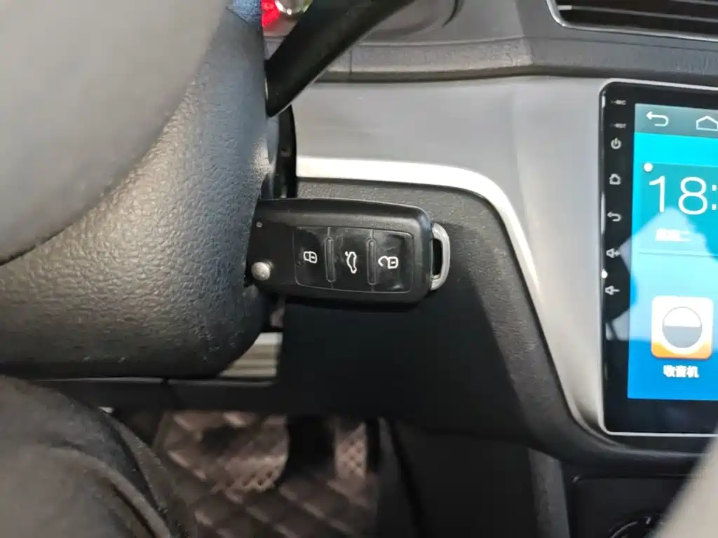 Volkswagen Lavida — миниатюра 9