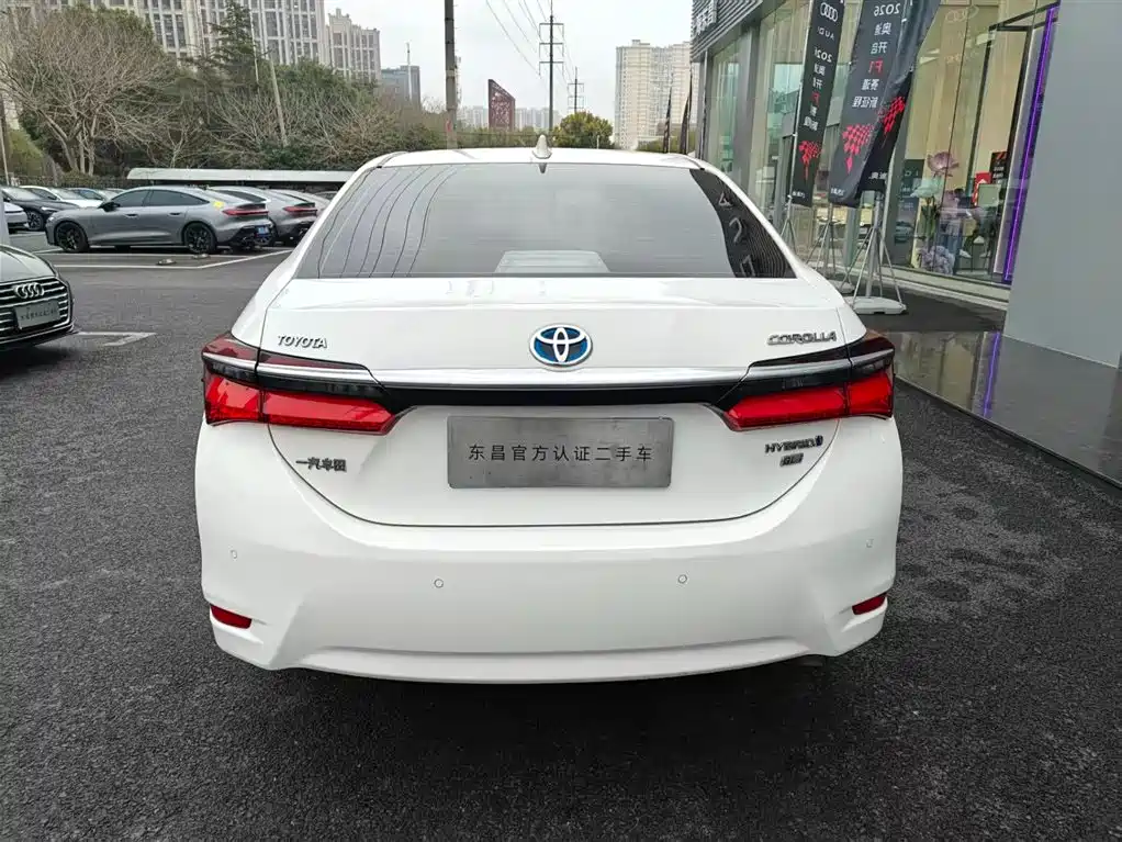 TOYOTA COROLLA