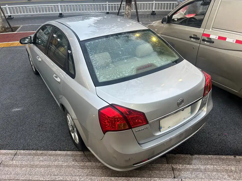 Buick Excelle — миниатюра 11