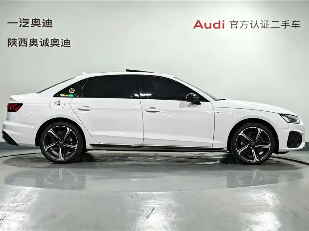 Audi A4L 2024 40 TFSI Luxury