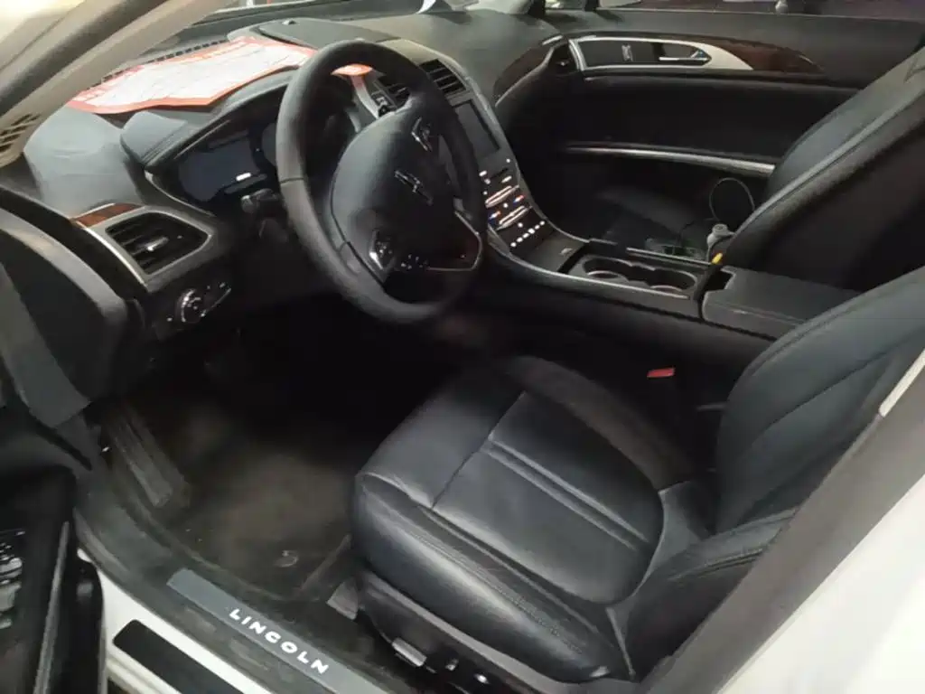 Lincoln MKZ — миниатюра 16