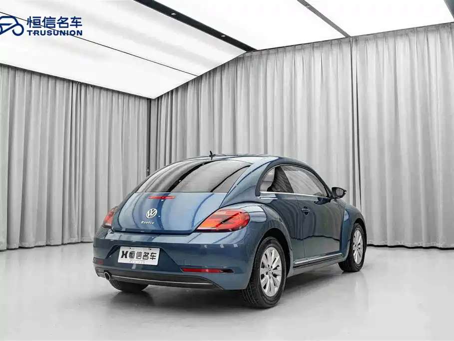 VOLKSWAGEN BEETLE