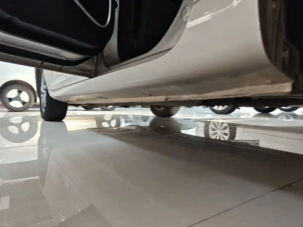 Geely Emgrand — миниатюра 22