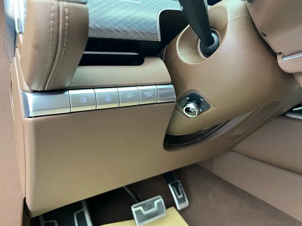 TANK TANK 700 NEW ENERGY