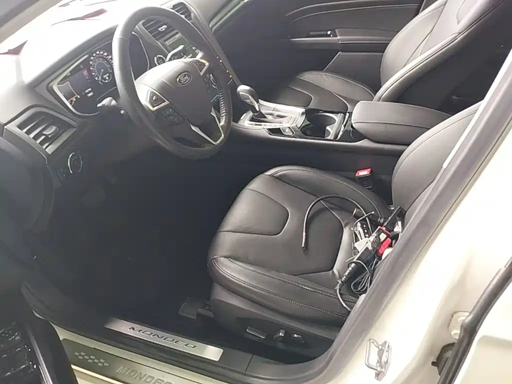 Ford Mondeo — миниатюра 15