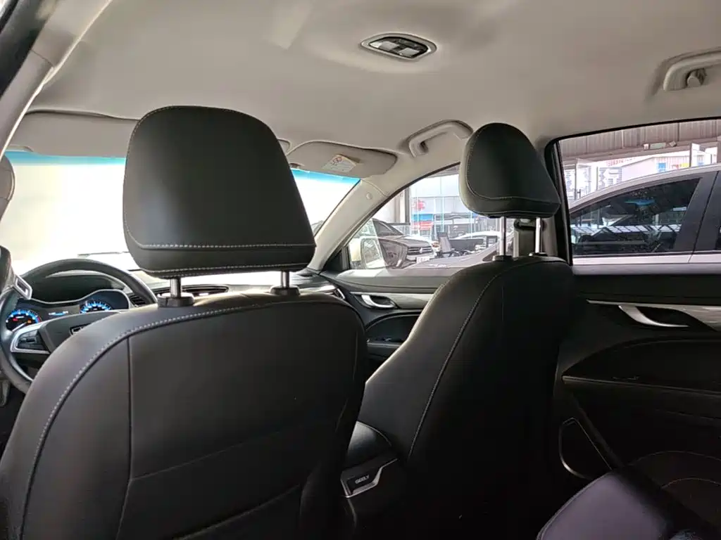 Geely Emgrand — миниатюра 18
