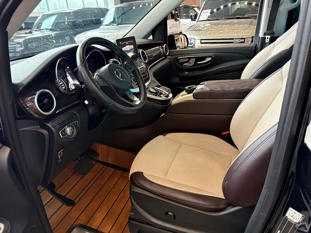 Mercedes-Benz V-Class — миниатюра 4
