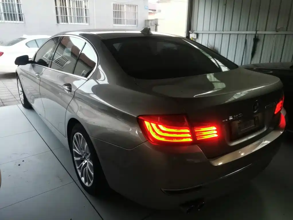 BMW 5 Series — миниатюра 5